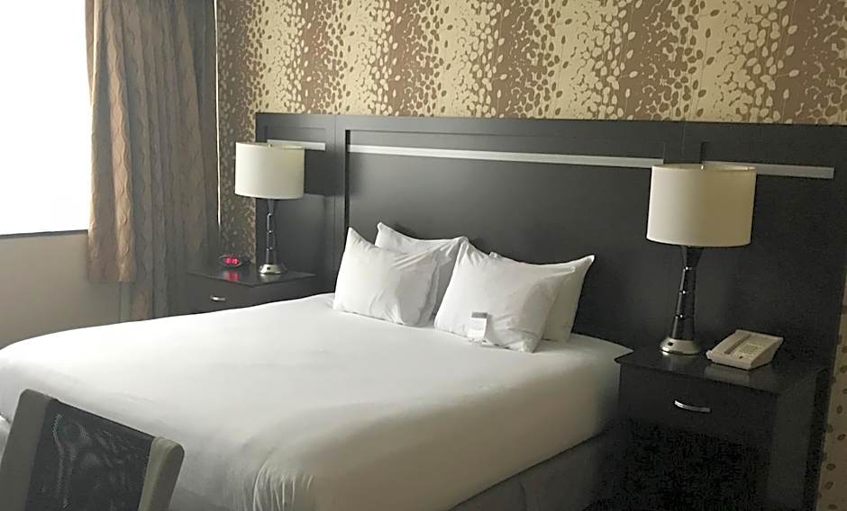 The Strathallan - A DoubleTree By Hilton