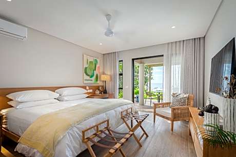 King Room with Pool View