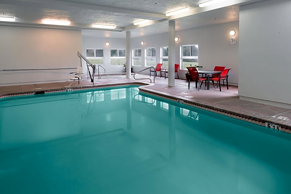 Holiday Inn Express Hotel & Suites Arcata/Eureka-Airport Area, an IHG Hotel