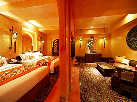 King Room with Two King Beds (Super Economy/Check-In after 18:00)