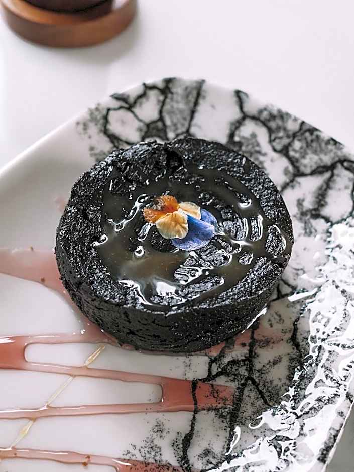 Courtyard by Marriott London Heathrow Airport