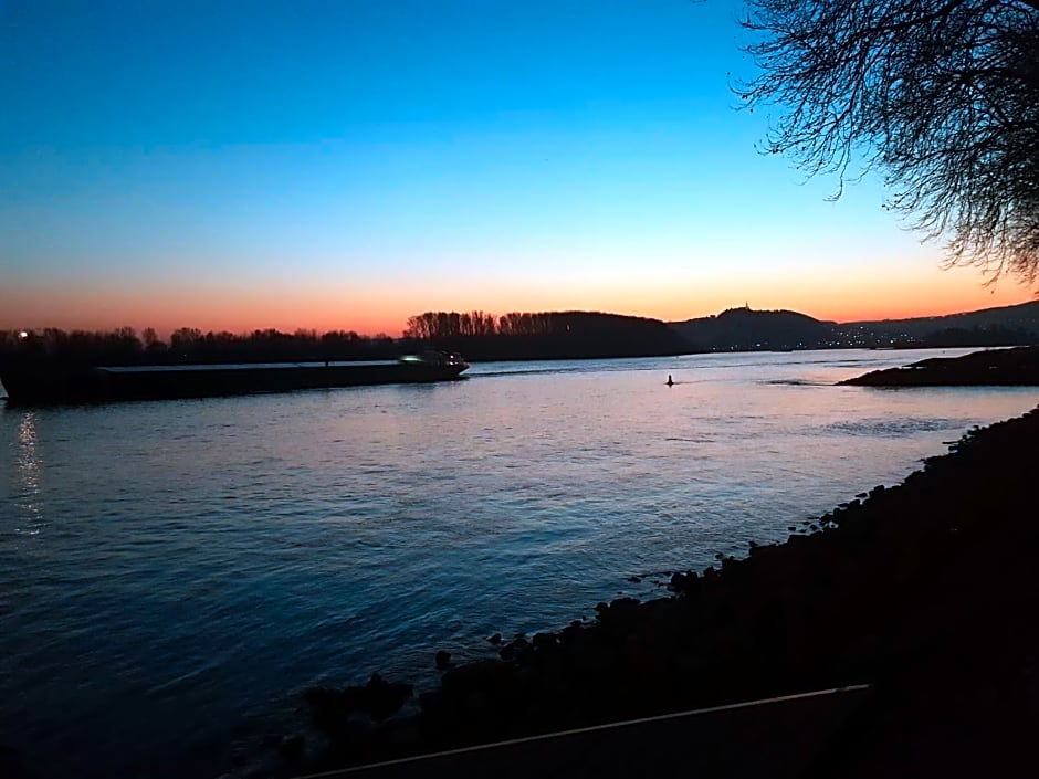 RUTHMANN-Rheinblick GARNI