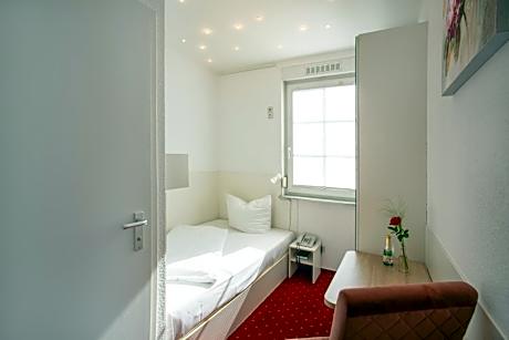 Micro Single Room