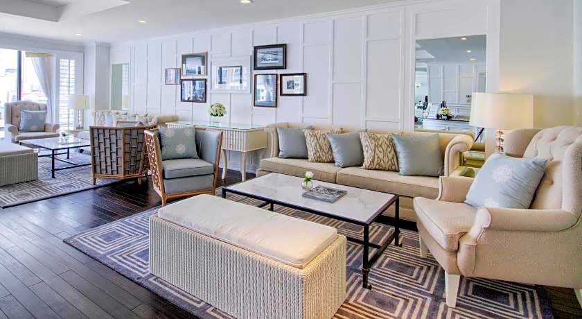 Cape House Langsuan Hotel