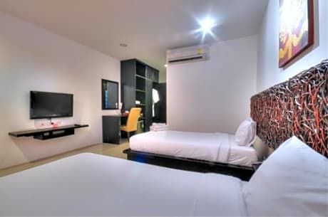 Premier Double or Twin Room with Pool View