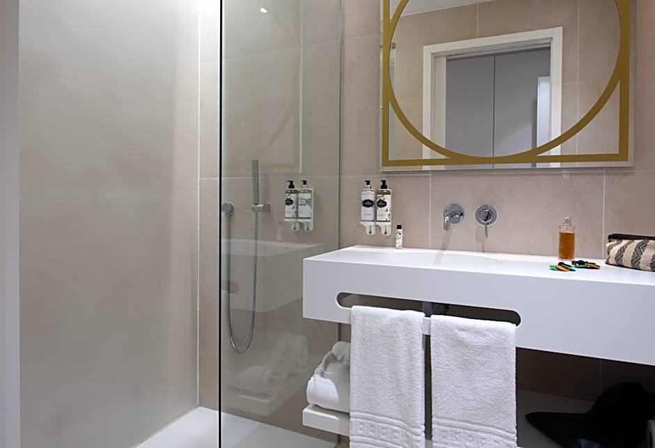 Sines Sea View Business & Leisure Hotel