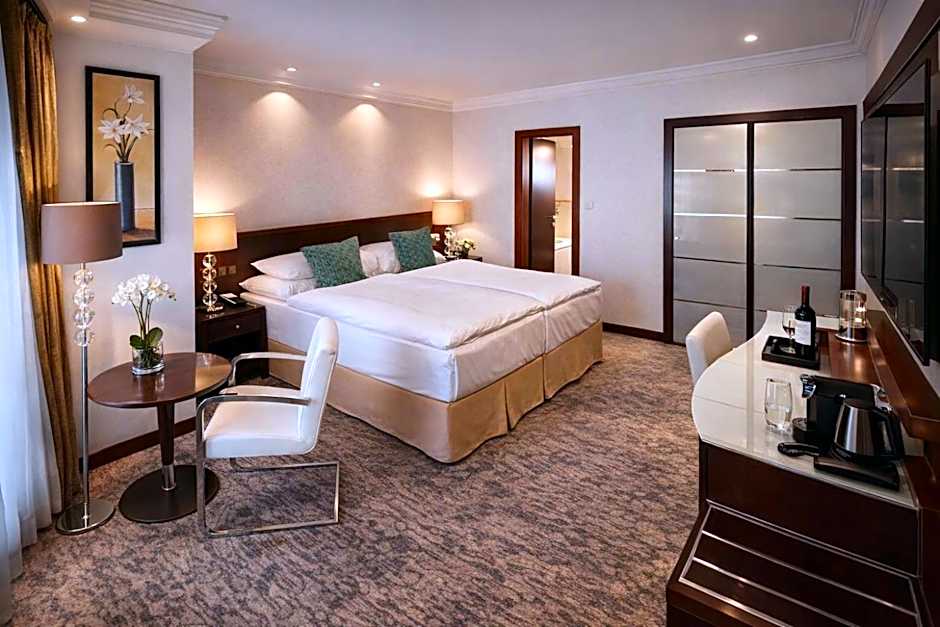 Hotel Grand