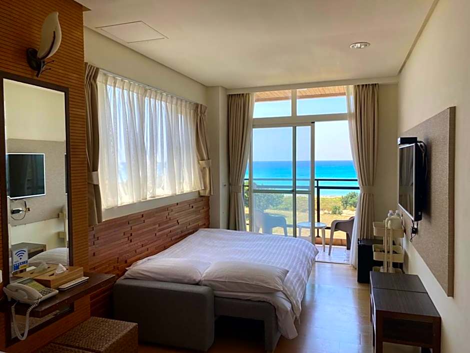 LoveSea 126 Beach Inn