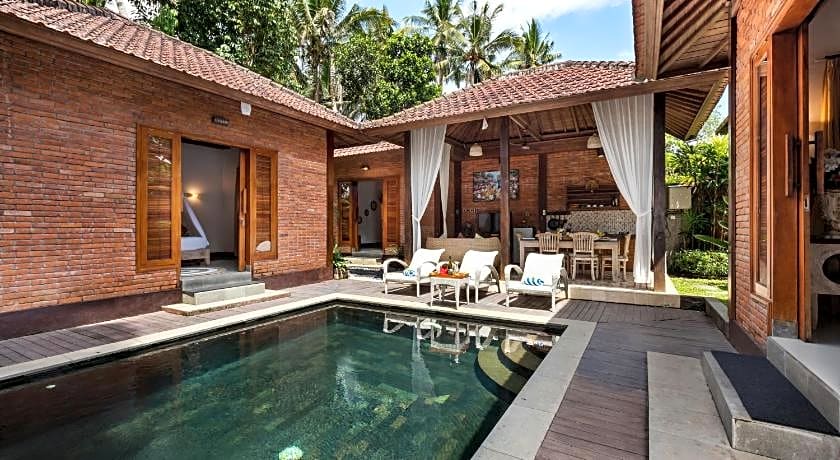 Ubud Raya Villa