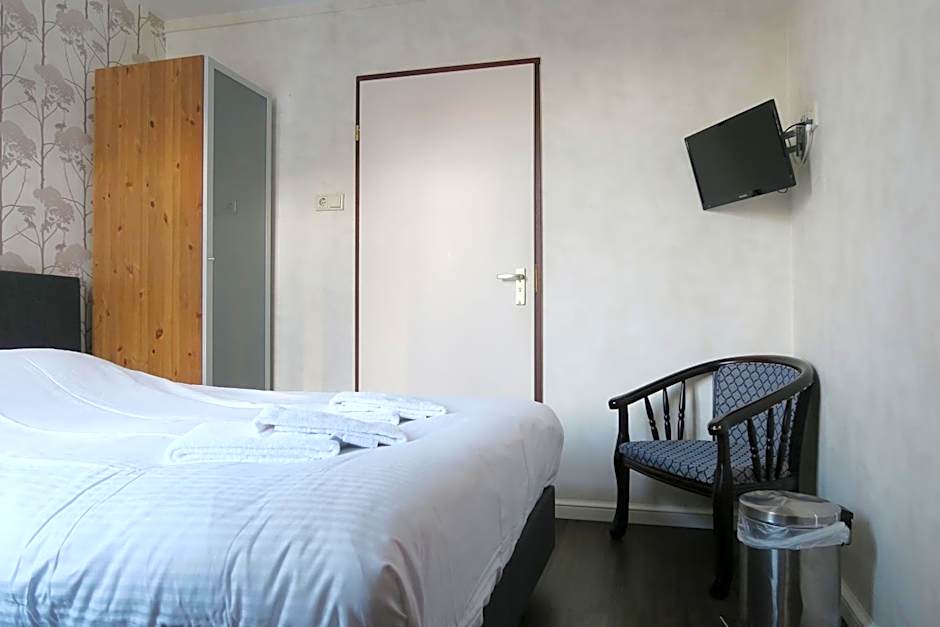 Hotel Carillon