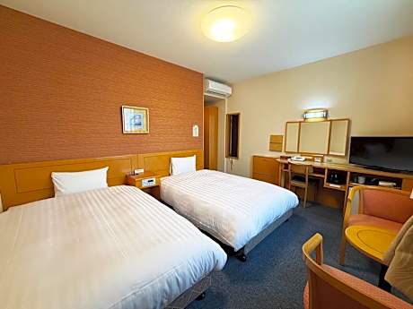 Twin Room - Non-Smoking