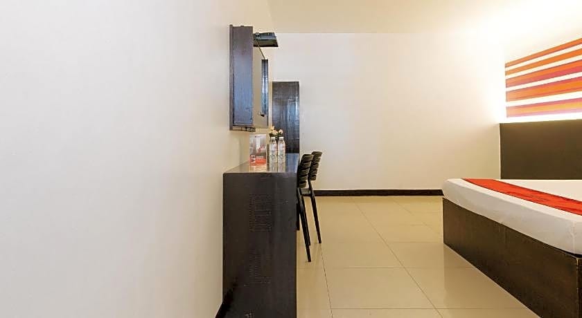 RedDoorz @ EL Highway Hotel Bulacan 