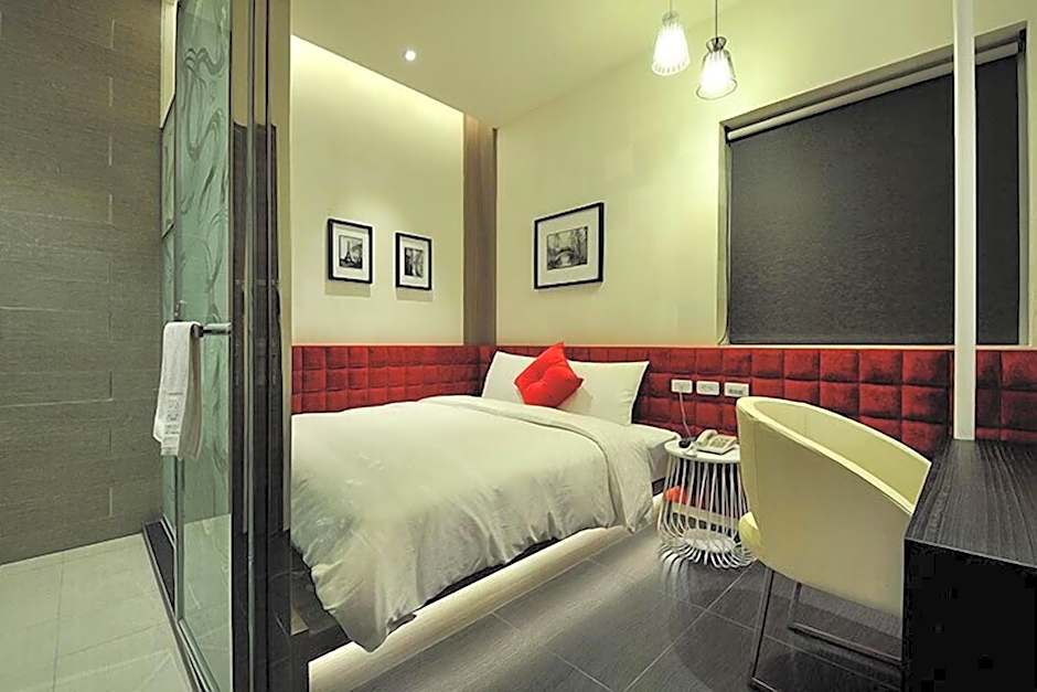 Leesing Hotel