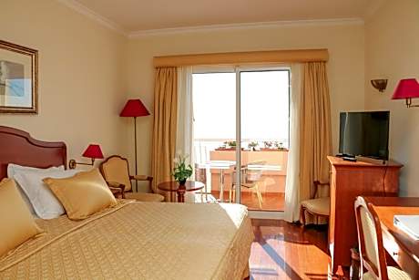 Double or Twin Sea View