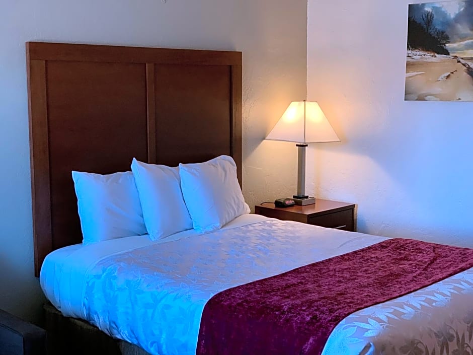 Red Carpet Inn Medford