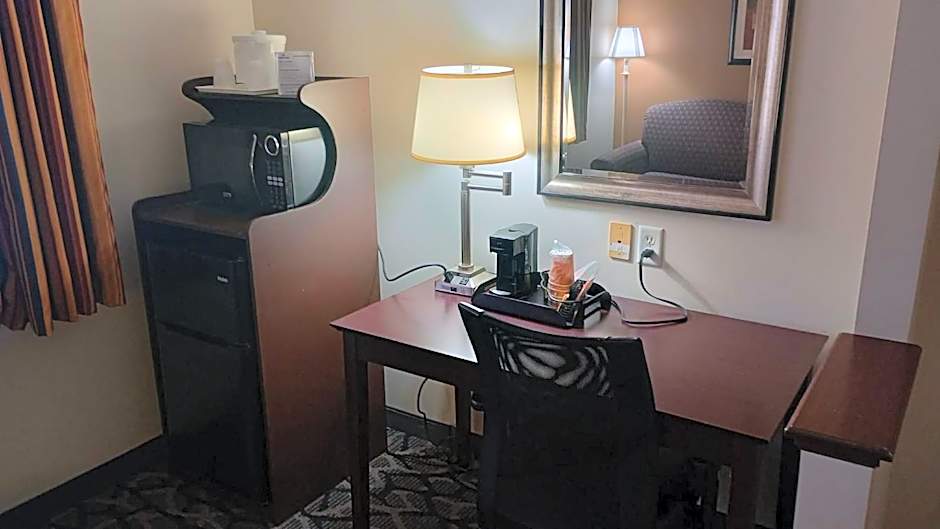 Quality Inn & Suites Eldridge Davenport North