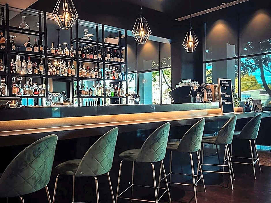Novotel Melbourne Glen Waverley Hotel