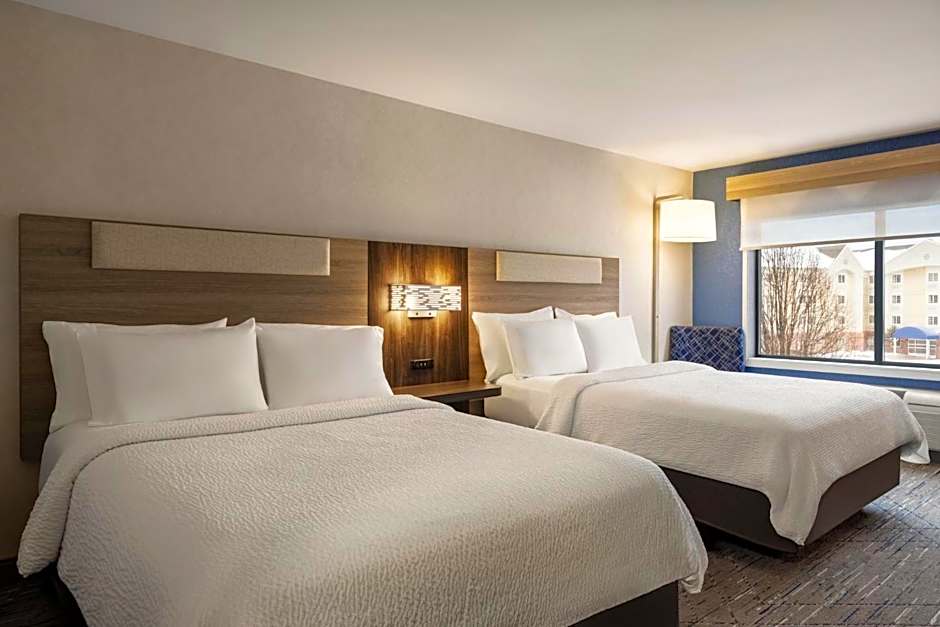 Holiday Inn Express Syracuse Airport By IHG