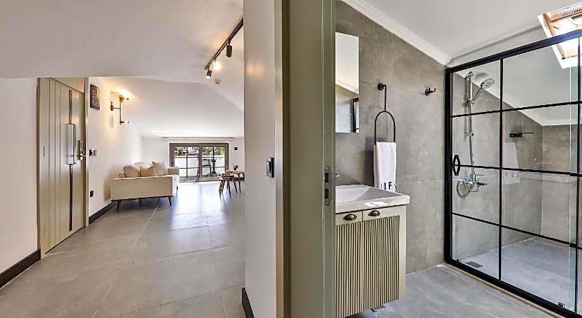 Luff Suites