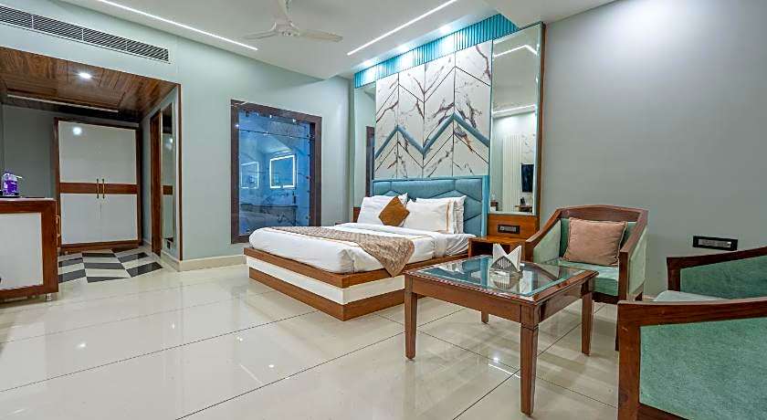 Hotel Leela Grande