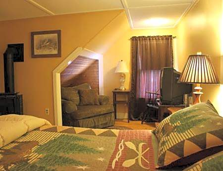 Wildcat Inn and Tavern