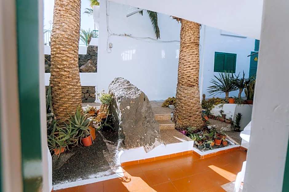 Central location in a great complex with 300mbps internet