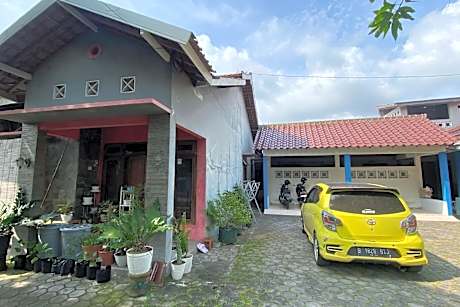 Hotel O Lies Kostel Syariah