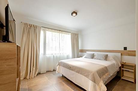 Apartment with Garden View