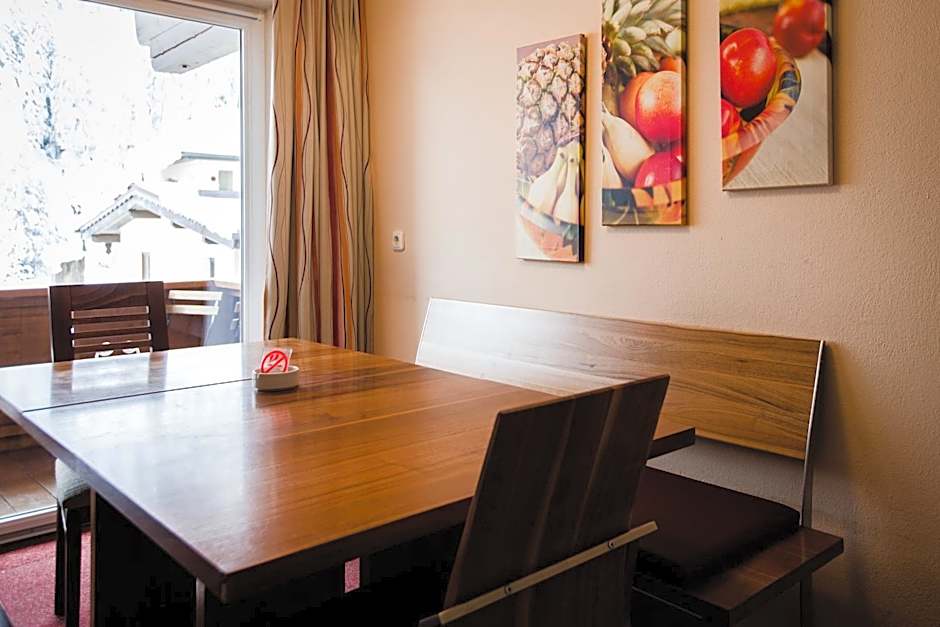 Aparthotel Dorfplatzl Garni