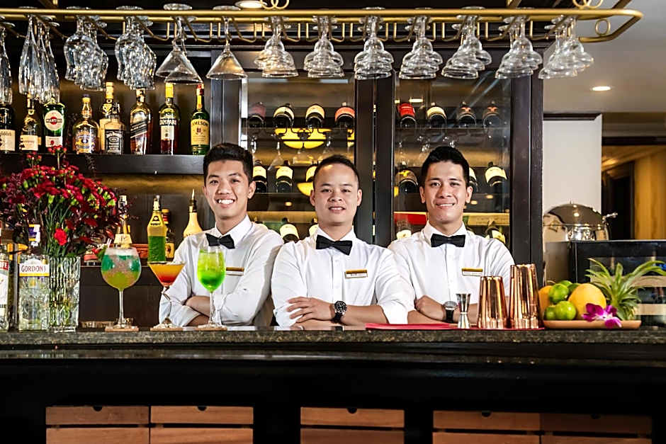 Halong Athena Cruise