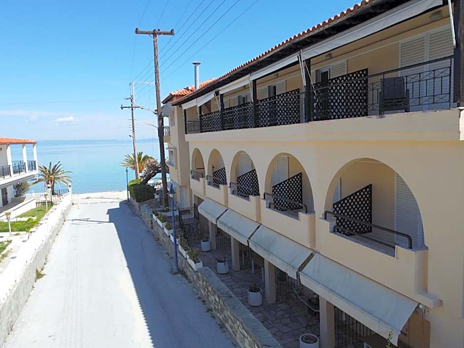 Polychrono Beach Hotel