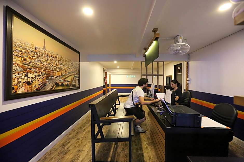 Balcony Party Hostel Ao Nang Beachfront Adult Only