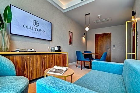 Premium Double Room (1 Queen Bed)