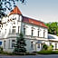 Hotel & Restaurant Waldschlosschen