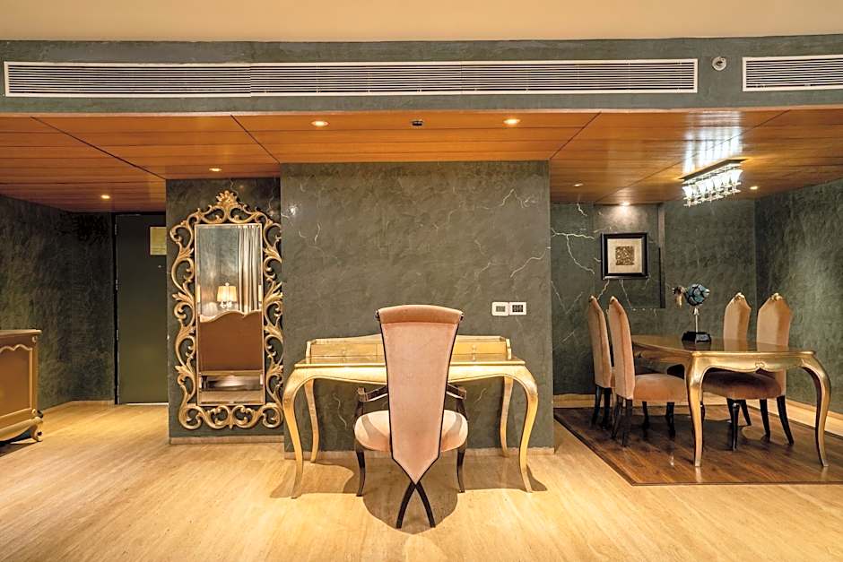 Le Meridien Surat