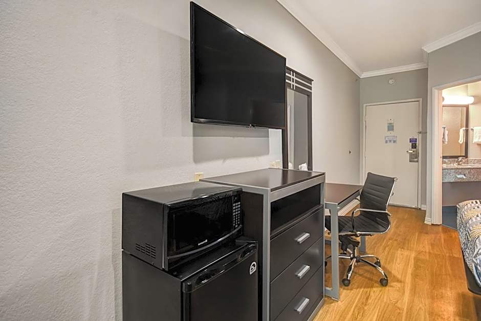 Motel 6 Humble, TX - Houston International Airport