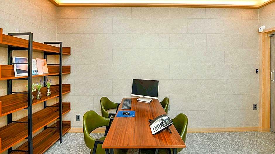 Skytop Hotel Incheon Airport