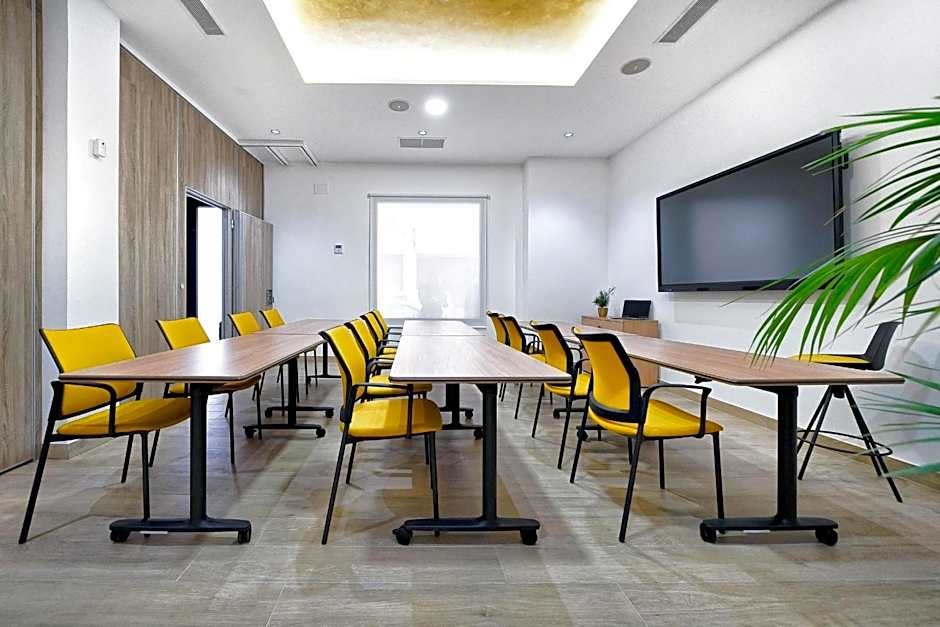 Design Plus Bex Hotel