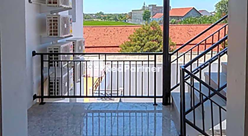 Hotel Trikatu Kendal near Taman Kota Weleri Mitra RedDoorz