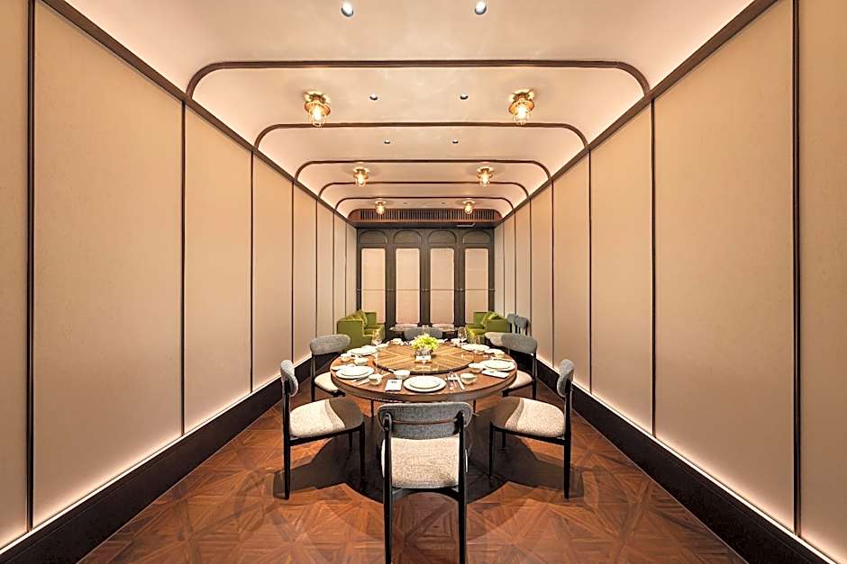 Flow and Co. Qingdao, Autograph Collection
