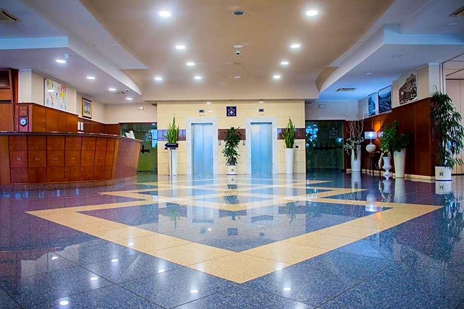 Edra Palace Hotel & Ristorante