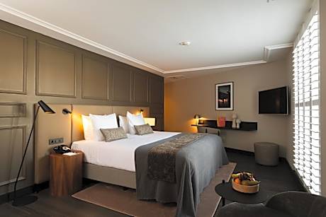 Jean Suite