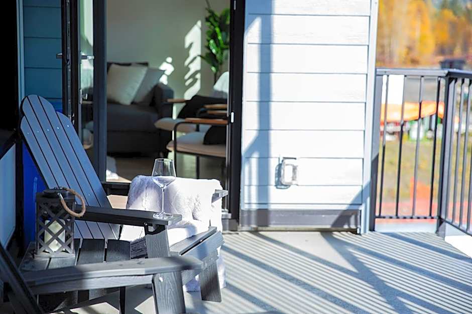 Birdies and Bears by Revelstoke Vacations