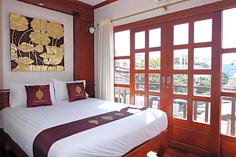 Manorom Boutique Hotel