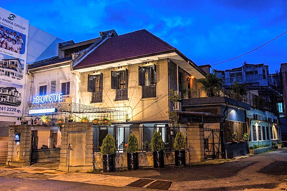 The Brownstone Hostel & Space