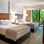 HS HOTSSON Hotel Tampico