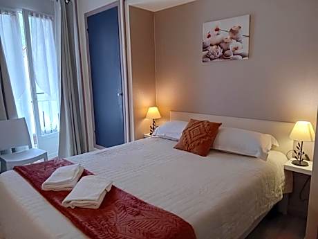 Double Room with Mountain View