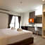 B2 Lampang Boutique & Budget Hotel