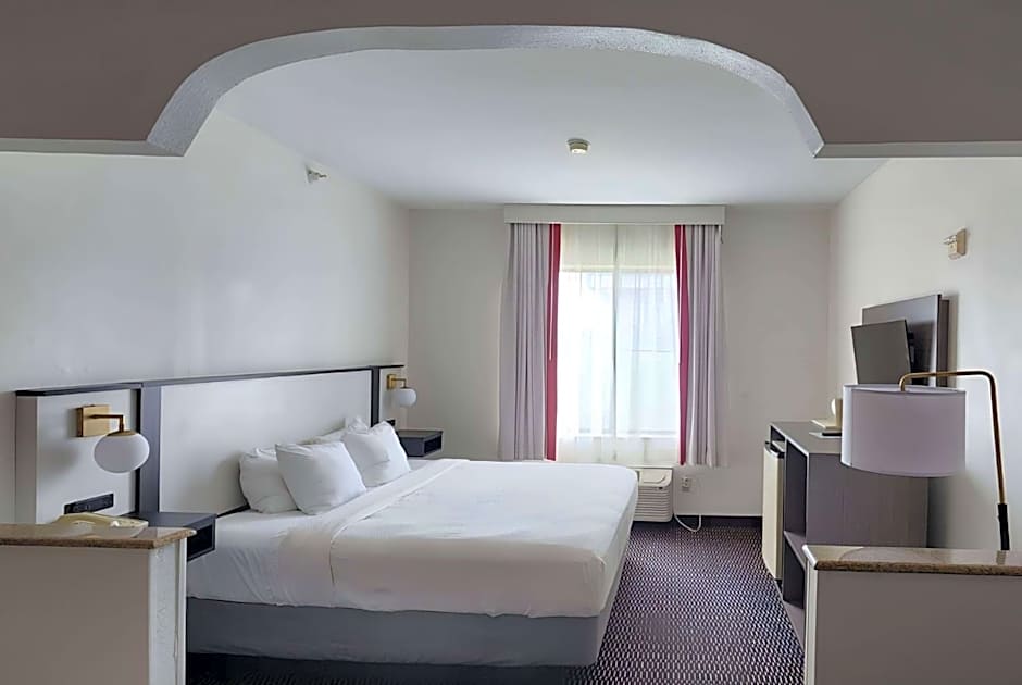 Ramada by Wyndham Columbia