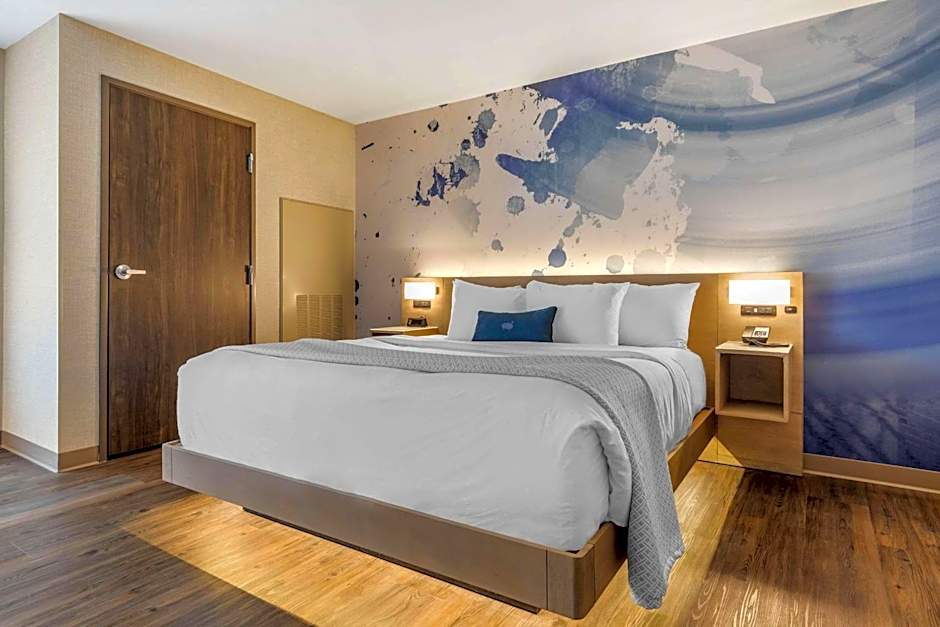 Cambria Hotel Milwaukee Downtown